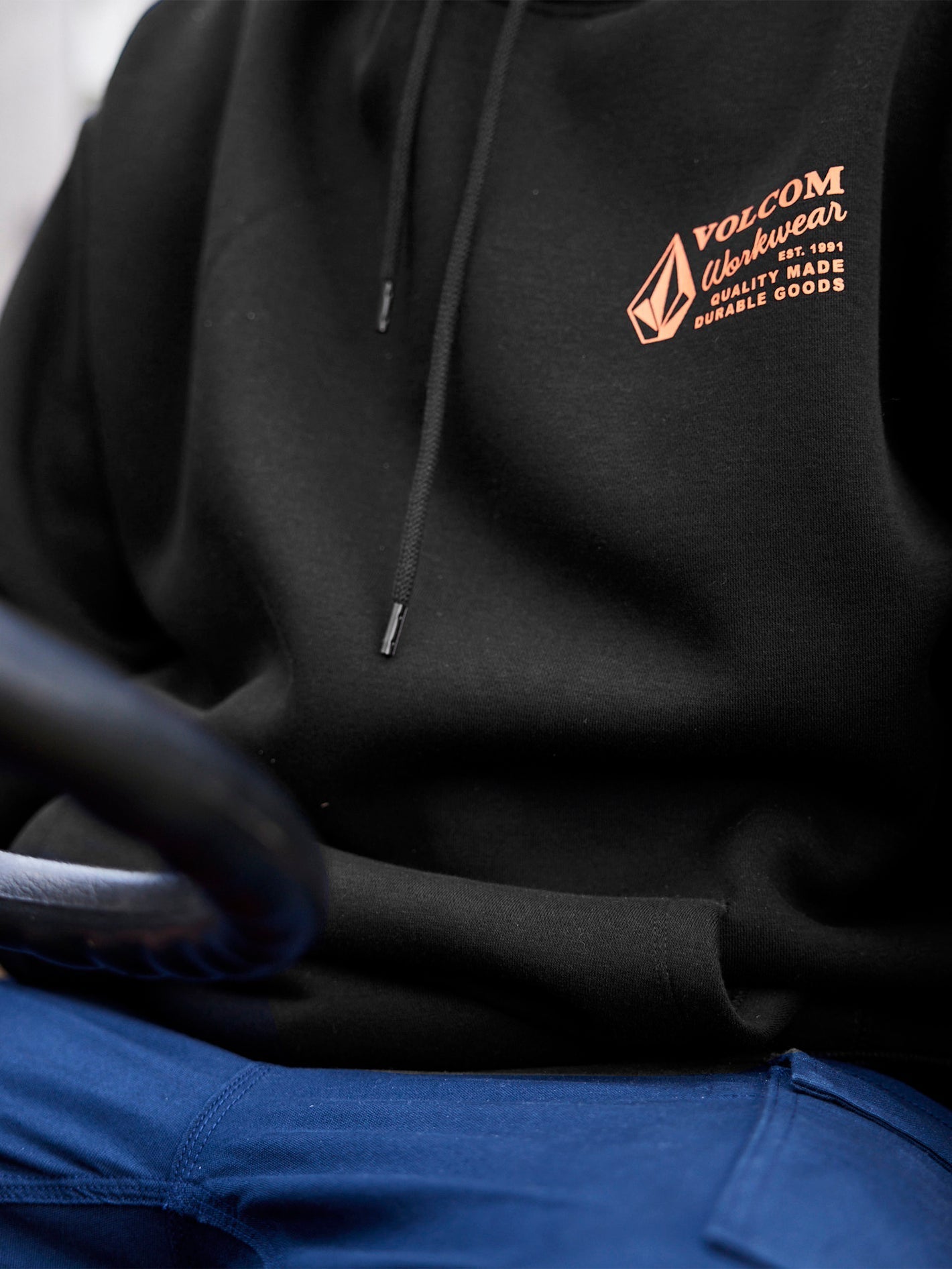 Men's Volcom Workwear Pullover Hoodie - Image 8